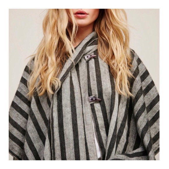 Free People Jackets & Blazers - ✌🏼SOLD✌🏼{Free People} Cape/Poncho